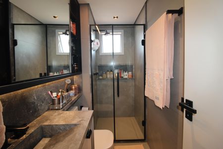 Apartamento à venda com 96m², 3 quartos e 3 vagasQuarto 2 - Banheiro