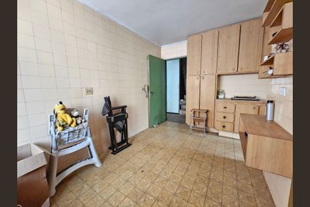 Casa à venda com 470m², 7 quartos e 6 vagasCozinha