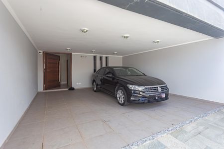 Casa à venda com 410m², 4 quartos e 4 vagasGaragem