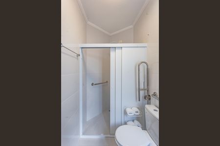Casa à venda com 410m², 4 quartos e 4 vagasBanheiro da Suíte 1