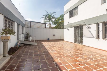 Casa à venda com 410m², 4 quartos e 4 vagasQuintal