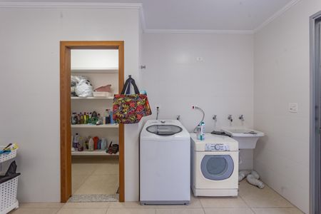 Casa à venda com 410m², 4 quartos e 4 vagasÁrea de Serviço