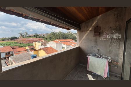 Casa à venda com 270m², 3 quartos e 2 vagasQuarto 2 Varanda