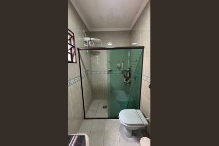 Casa à venda com 270m², 3 quartos e 2 vagasBanheiro