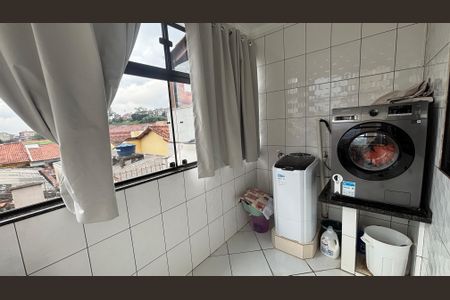 Casa à venda com 270m², 3 quartos e 2 vagasÁrea de Serviço