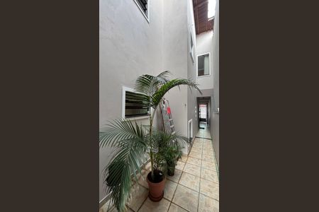 Casa à venda com 270m², 3 quartos e 2 vagasCorredor