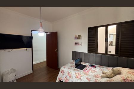 Casa à venda com 270m², 3 quartos e 2 vagasQuarto 3