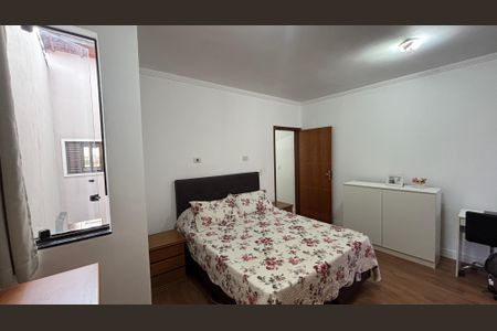 Casa à venda com 270m², 3 quartos e 2 vagasQuarto 1