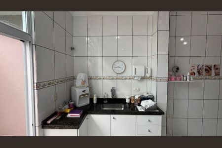 Casa à venda com 270m², 3 quartos e 2 vagasPorão