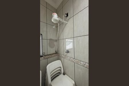 Casa à venda com 270m², 3 quartos e 2 vagasPorão - Banheiro