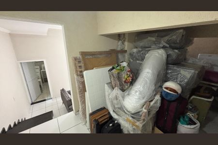 Casa à venda com 270m², 3 quartos e 2 vagasPorão 