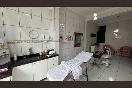 Casa à venda com 270m², 3 quartos e 2 vagasPorão