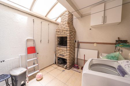 Casa de condomínio à venda com 180m², 3 quartos e 2 vagasÁrea de Serviço