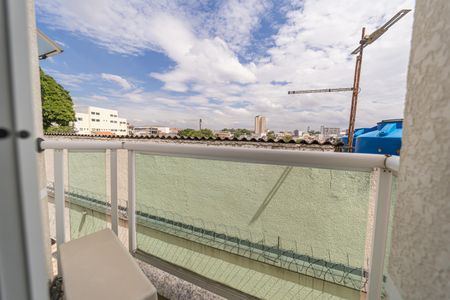 Casa de condomínio à venda com 180m², 3 quartos e 2 vagasVaranda do Quarto 1