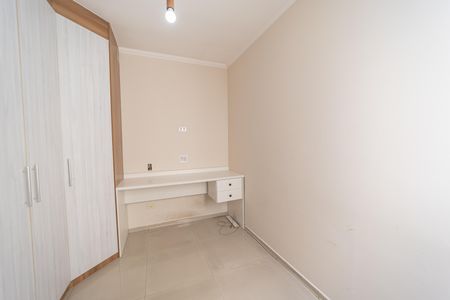 Casa de condomínio à venda com 180m², 3 quartos e 2 vagasQuarto 2