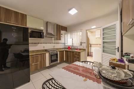 Casa de condomínio à venda com 180m², 3 quartos e 2 vagasCozinha