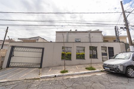 Casa de condomínio à venda com 180m², 3 quartos e 2 vagasFachada