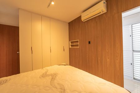 Casa de condomínio à venda com 180m², 3 quartos e 2 vagasQuarto 1