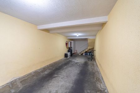 Casa de condomínio à venda com 180m², 3 quartos e 2 vagasGaragem