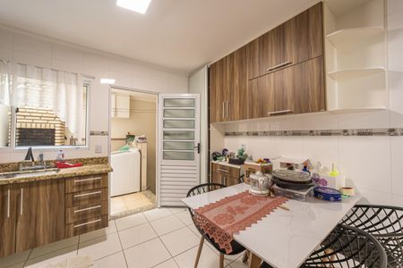 Casa de condomínio à venda com 180m², 3 quartos e 2 vagasCozinha