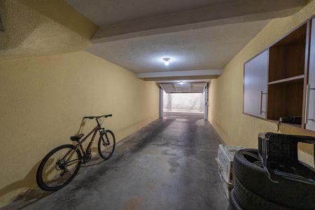 Casa de condomínio à venda com 180m², 3 quartos e 2 vagasGaragem