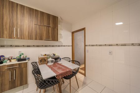 Casa de condomínio à venda com 180m², 3 quartos e 2 vagasCozinha