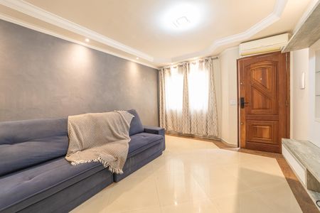 Casa de condomínio à venda com 180m², 3 quartos e 2 vagasSala