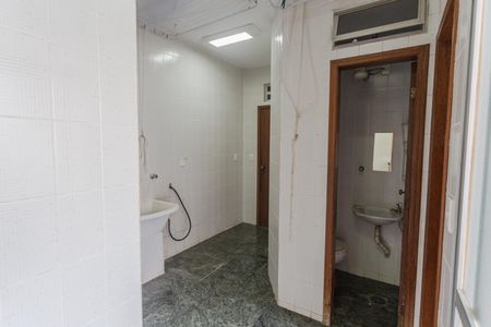 Apartamento para alugar com 141m², 4 quartos e 2 vagas Apartamento para alugar com 141m², 4 quartos e 2 vagasÁrea de Serviço
