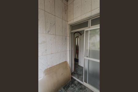 Apartamento para alugar com 141m², 4 quartos e 2 vagas Apartamento para alugar com 141m², 4 quartos e 2 vagasVaranda na Área de Serviço