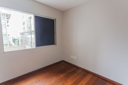 Apartamento para alugar com 141m², 4 quartos e 2 vagas Apartamento para alugar com 141m², 4 quartos e 2 vagasQuarto 3