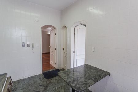 Apartamento para alugar com 141m², 4 quartos e 2 vagas Apartamento para alugar com 141m², 4 quartos e 2 vagasCozinha