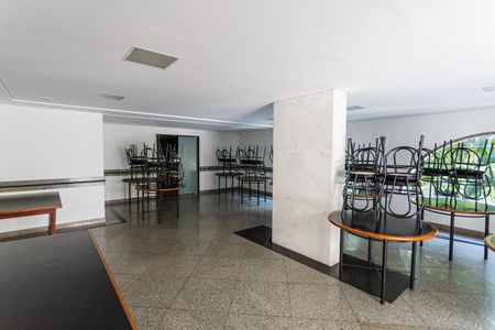 Apartamento para alugar com 141m², 4 quartos e 2 vagas Apartamento para alugar com 141m², 4 quartos e 2 vagasÁrea Comum - Salão de Festas