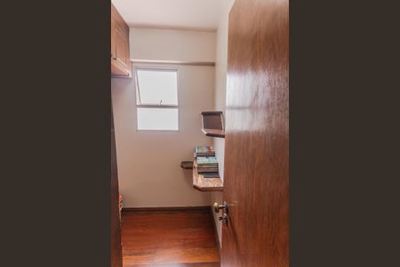 Apartamento para alugar com 141m², 4 quartos e 2 vagas Apartamento para alugar com 141m², 4 quartos e 2 vagasQuarto de Serviço