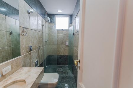 Apartamento para alugar com 141m², 4 quartos e 2 vagas Apartamento para alugar com 141m², 4 quartos e 2 vagasBanheiro Social
