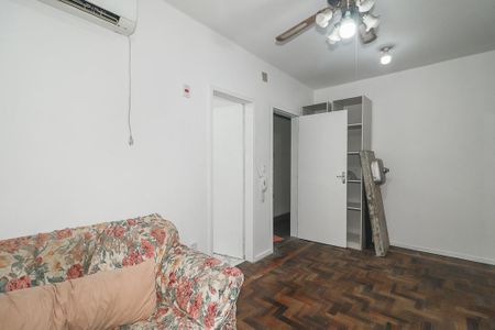 Sala de apartamento à venda com 1 quarto, 40m² em Auxiliadora, Porto Alegre