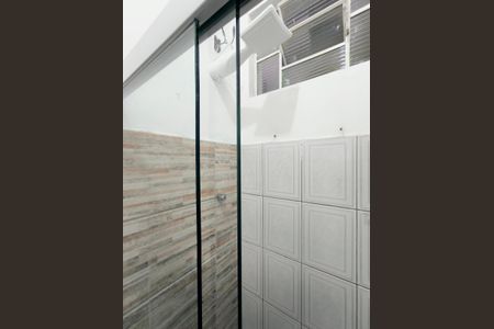 Casa para alugar com 58m², 1 quarto e 2 vagas Casa para alugar com 58m², 1 quarto e 2 vagasBanheiro da Suíte