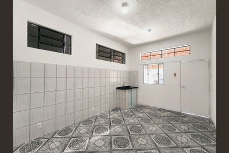 Casa para alugar com 58m², 1 quarto e 2 vagas Casa para alugar com 58m², 1 quarto e 2 vagasSala e Cozinha
