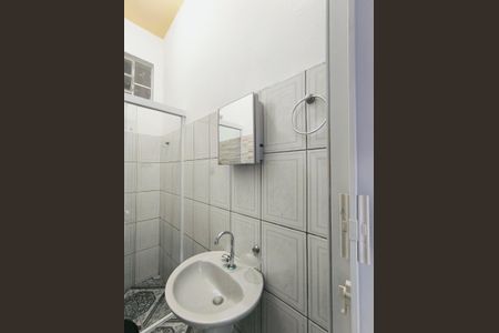 Casa para alugar com 58m², 1 quarto e 2 vagas Casa para alugar com 58m², 1 quarto e 2 vagasBanheiro da Suíte