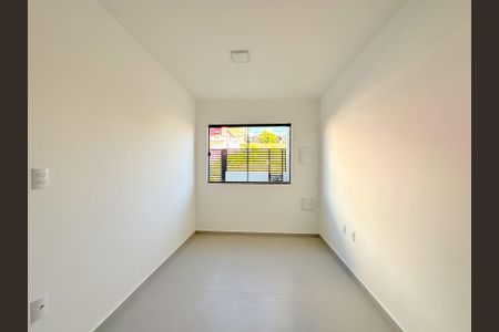 Casa para alugar com 83m², 2 quartos e 2 vagasSala