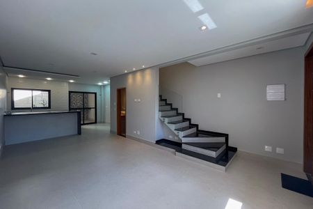 Sala de casa para alugar com 3 quartos, 112m² em Vila Gumercindo, São Paulo