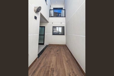 Casa para alugar com 112m², 3 quartos e 2 vagasQuintal