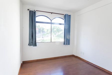 sala de apartamento à venda com 2 quartos, 56m² em Sagrada Família, Belo Horizonte