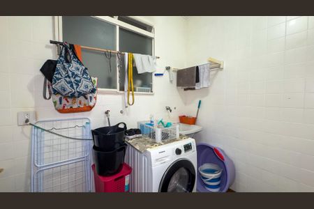 Casa à venda com 290m², 3 quartos e 2 vagasÁrea de Serviço