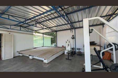 Casa à venda com 290m², 3 quartos e 2 vagasVaranda