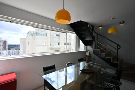 Varanda de apartamento para alugar com 3 quartos, 206m² em Vila Sonia, São Paulo