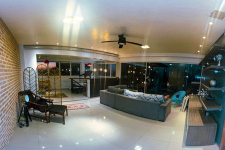 Apartamento para alugar com 3 quartos, 206m² em Vila Sonia, São Paulo