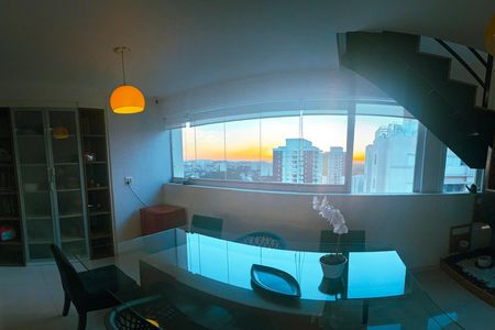 Apartamento para alugar com 3 quartos, 206m² em Vila Sonia, São Paulo