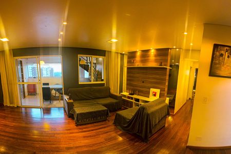 Sala de apartamento para alugar com 3 quartos, 206m² em Vila Sonia, São Paulo