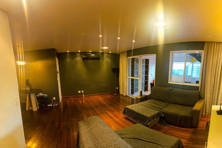 Sala de apartamento para alugar com 3 quartos, 206m² em Vila Sonia, São Paulo