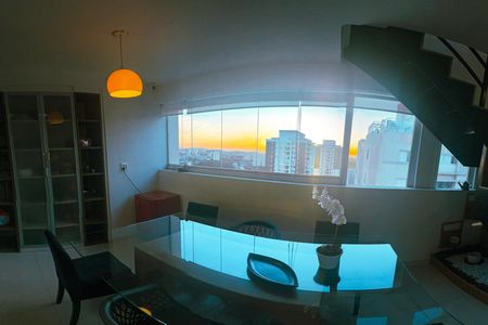 Apartamento para alugar com 3 quartos, 206m² em Vila Sonia, São Paulo